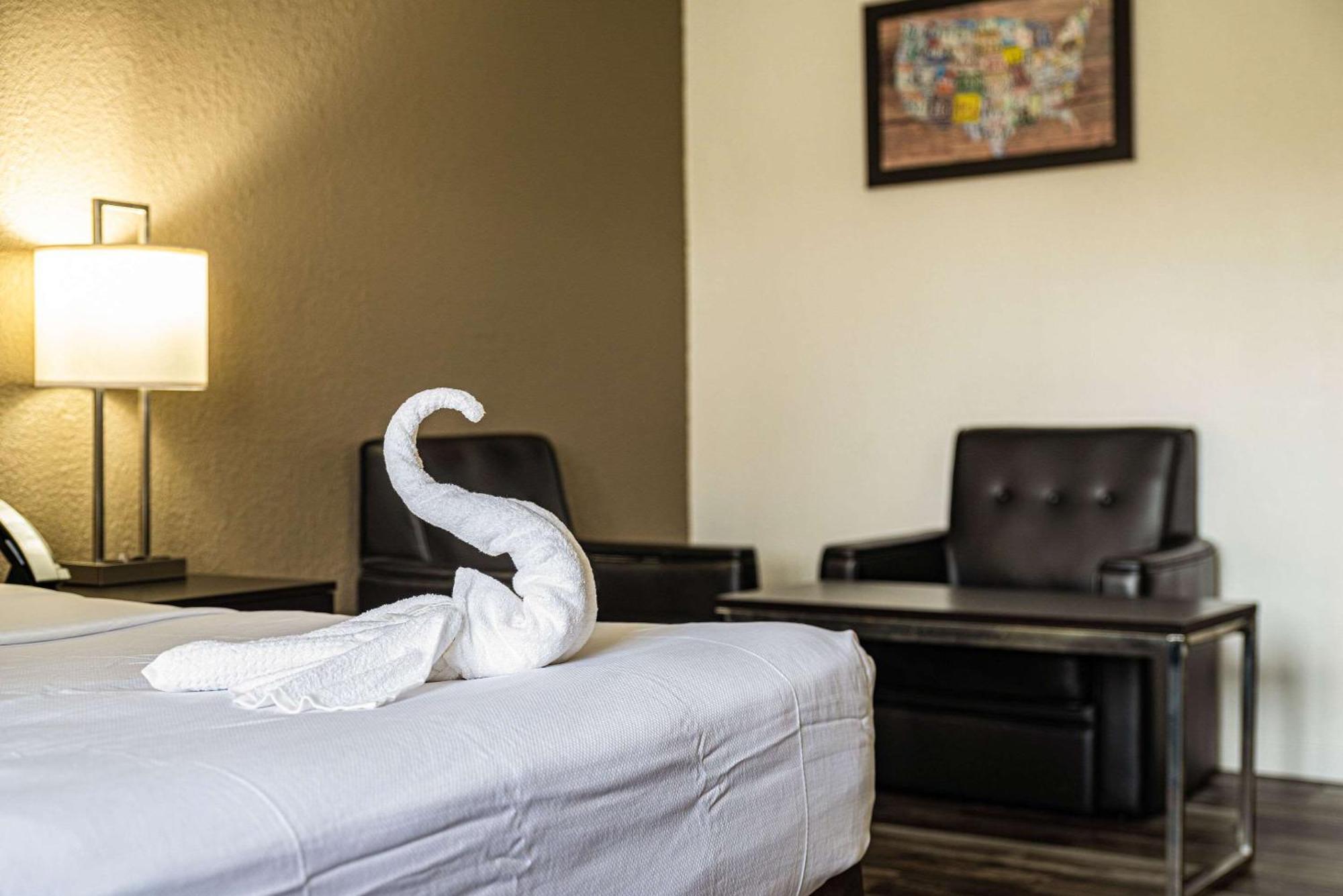 Econo Lodge Cleveland Southeast - Kent Streetsboro Luaran gambar